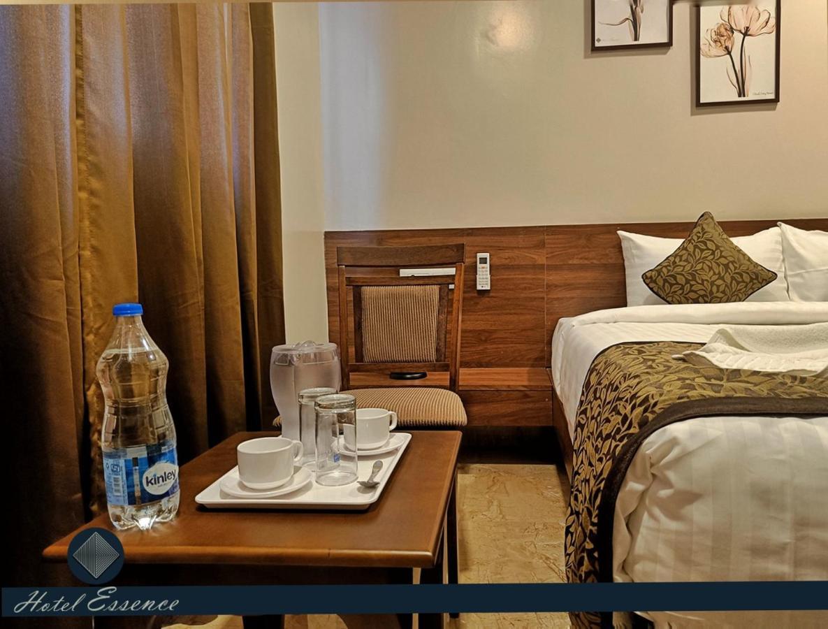 Hotel Essence Vellore Bagian luar foto