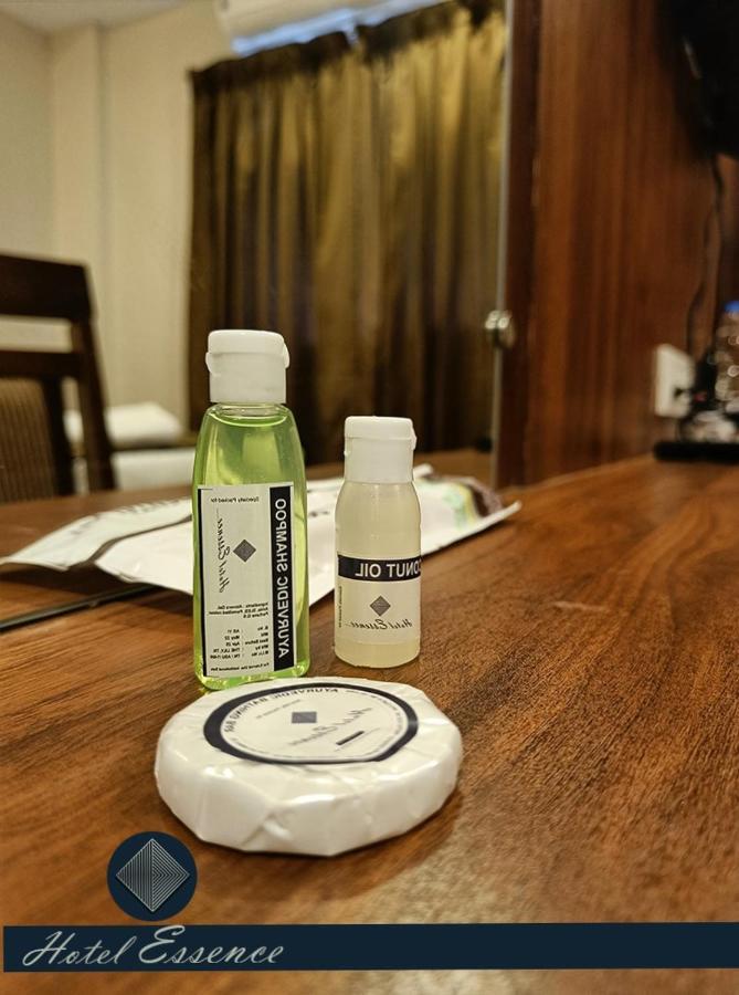 Hotel Essence Vellore Bagian luar foto