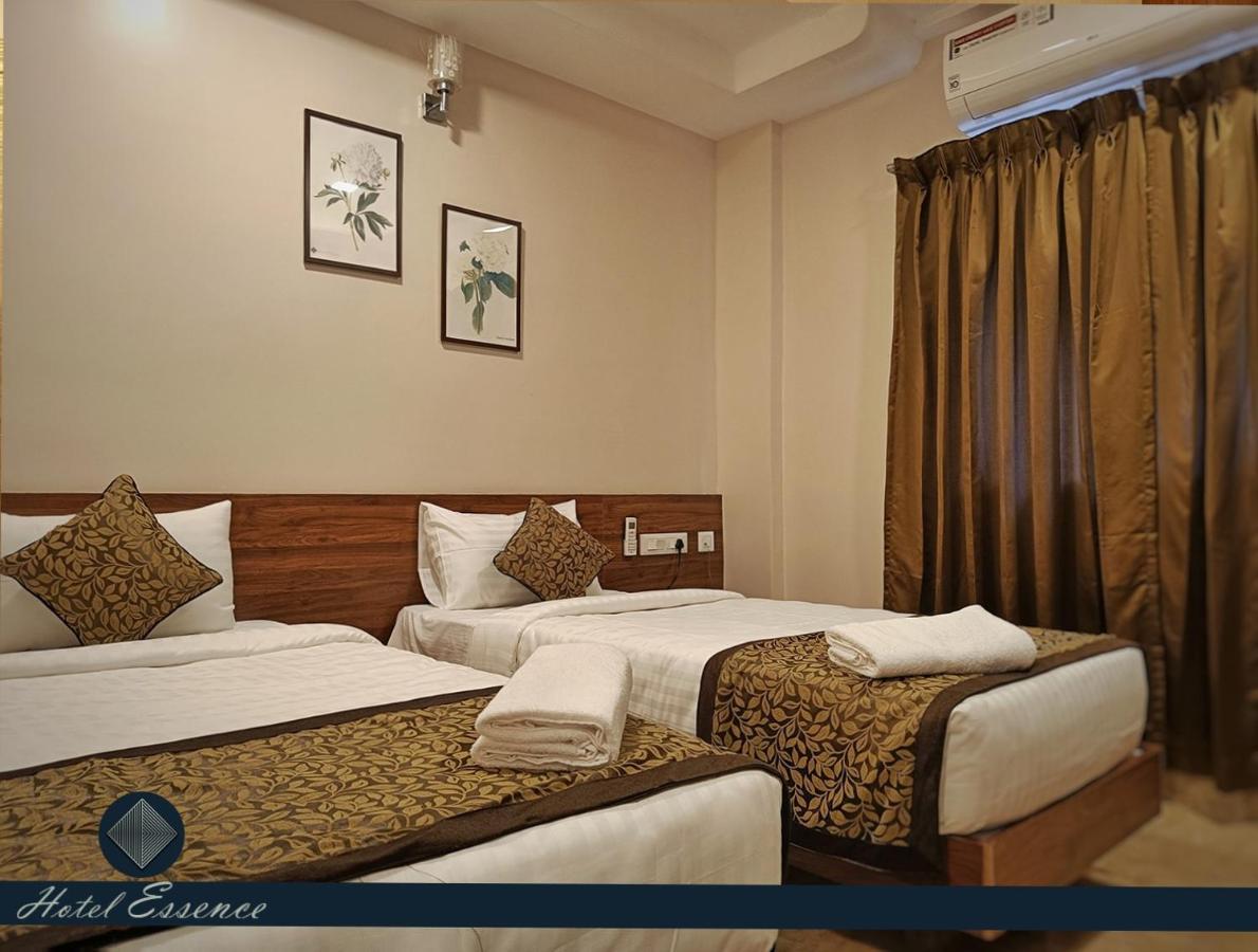 Hotel Essence Vellore Bagian luar foto
