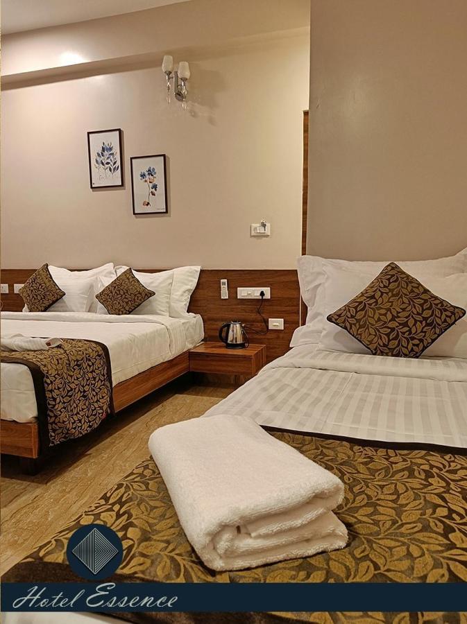 Hotel Essence Vellore Bagian luar foto