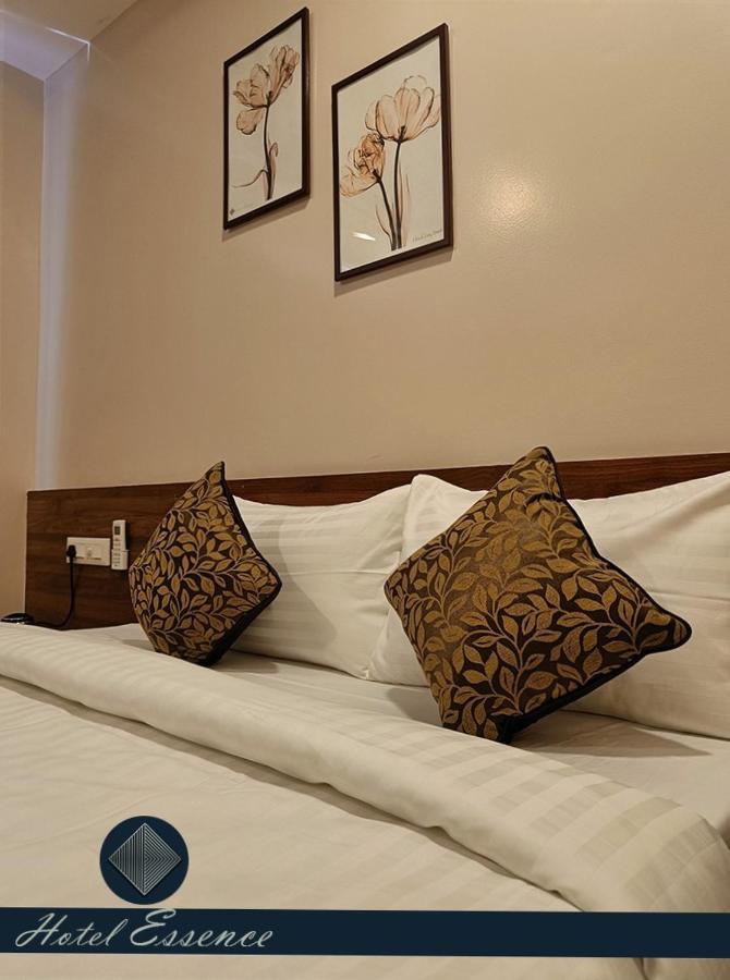 Hotel Essence Vellore Bagian luar foto