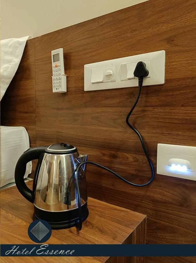 Hotel Essence Vellore Bagian luar foto