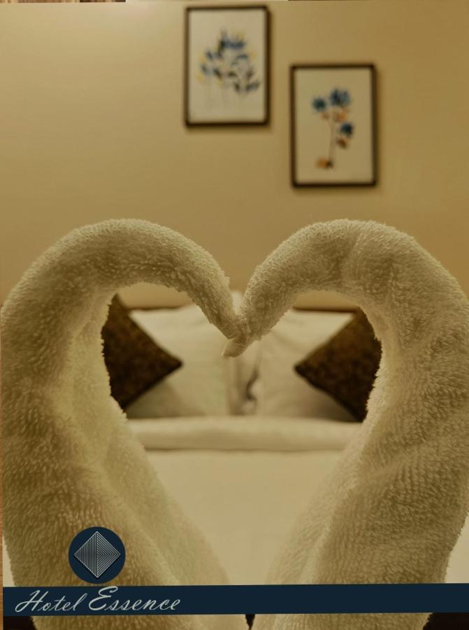 Hotel Essence Vellore Bagian luar foto