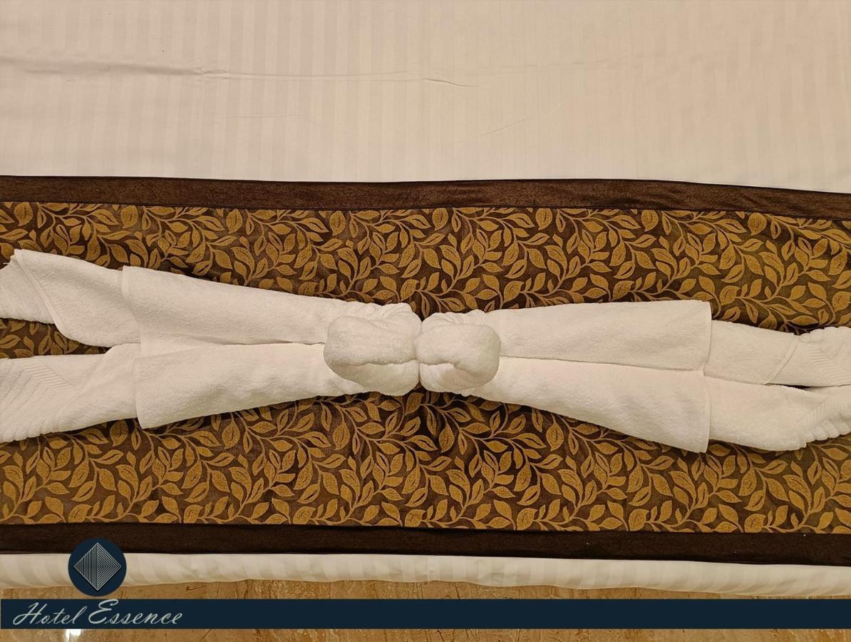 Hotel Essence Vellore Bagian luar foto