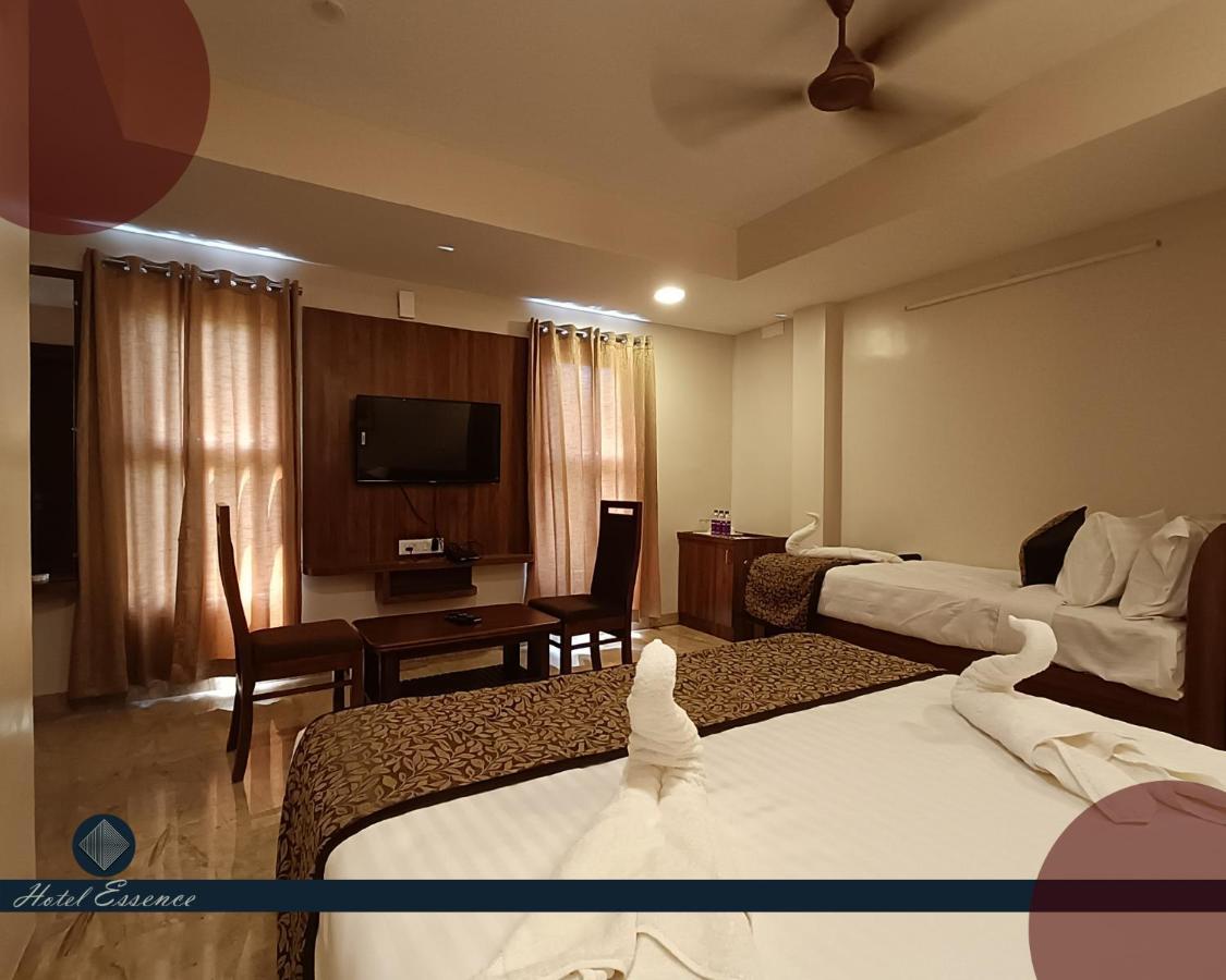 Hotel Essence Vellore Bagian luar foto