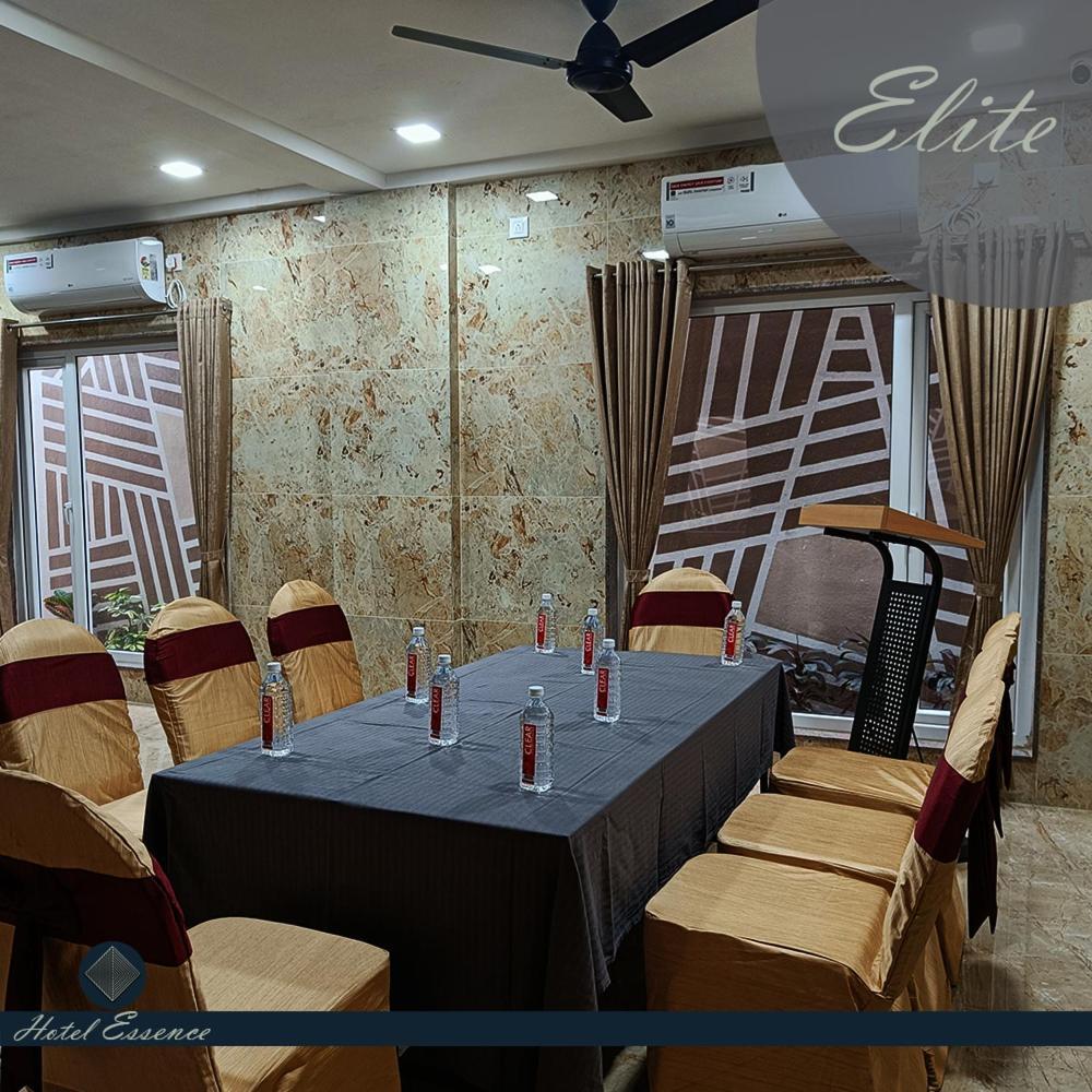 Hotel Essence Vellore Bagian luar foto
