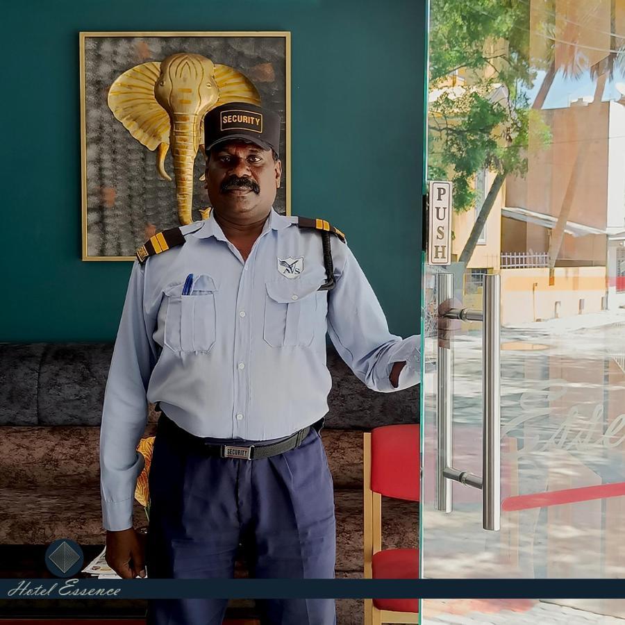 Hotel Essence Vellore Bagian luar foto