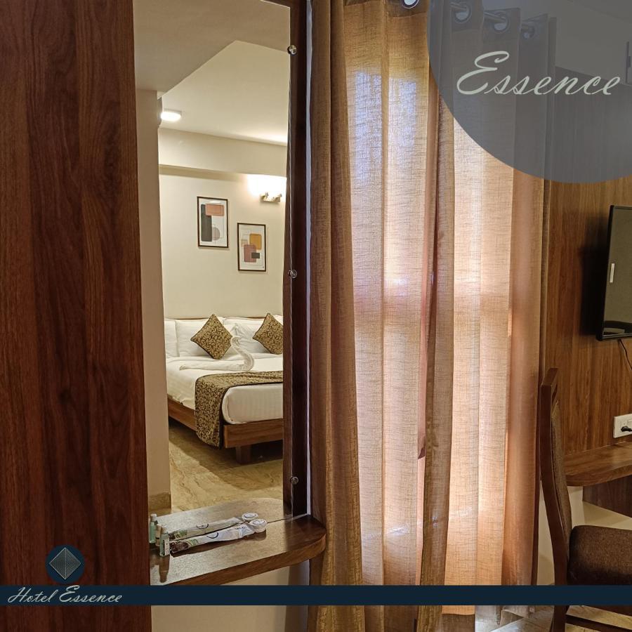 Hotel Essence Vellore Bagian luar foto