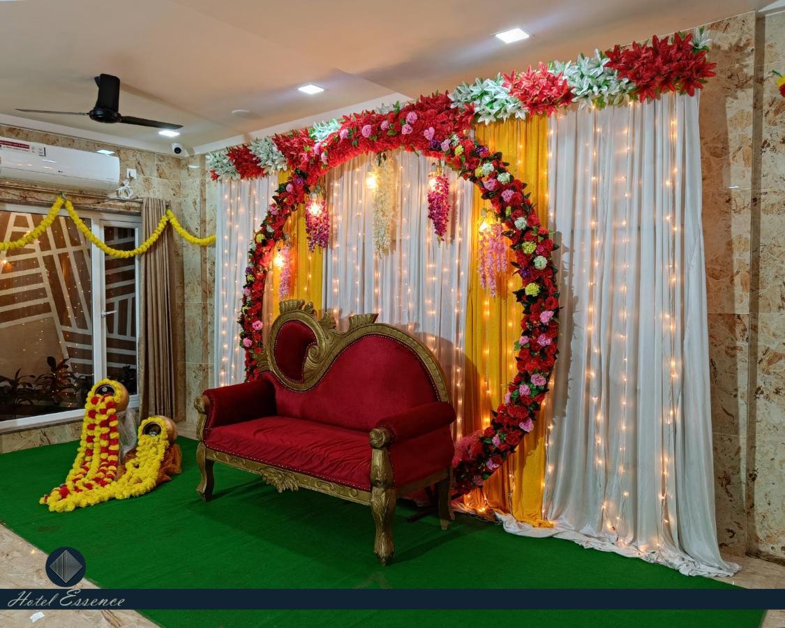 Hotel Essence Vellore Bagian luar foto